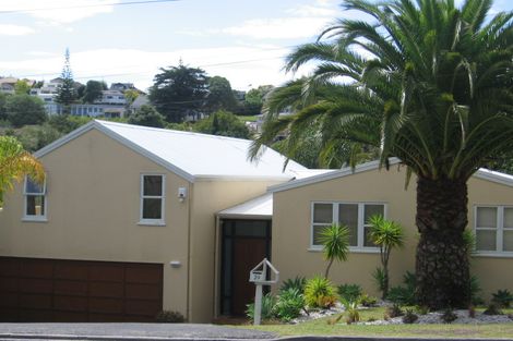 Photo of property in 29 Lyons Avenue, Murrays Bay, Auckland, 0630