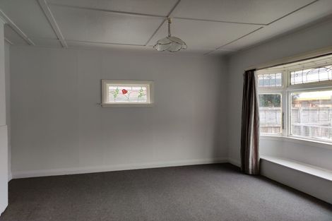 Photo of property in 2/4 Wainui Road, Waiwhetu, Lower Hutt, 5010