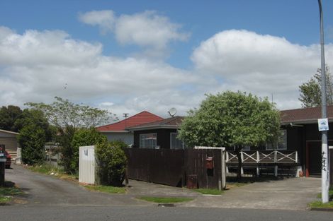 Photo of property in 24 Dungarvon Place, Clendon Park, Auckland, 2103