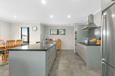 Photo of property in 11 Nolan Place, Katikati, 3129