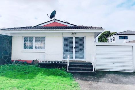 Photo of property in 2/28 Alfriston Road, Manurewa East, Auckland, 2102