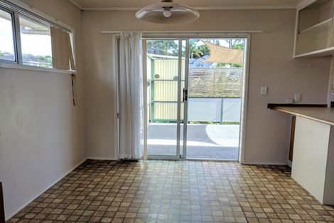 Photo of property in 6 Bellcroft Place, Belmont, Auckland, 0622