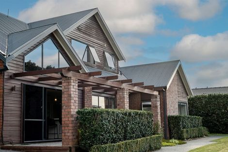 Photo of property in 6 Arcus Street, St Andrews, Hamilton, 3200