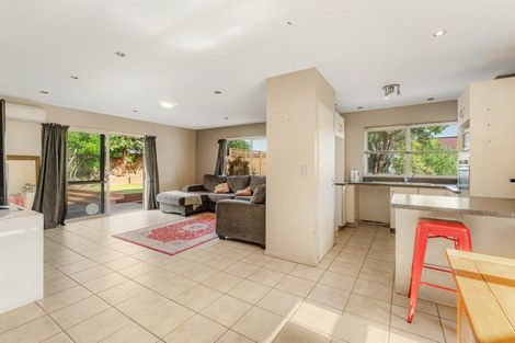 Photo of property in 1 Vanderbilt Place, Welcome Bay, Tauranga, 3112