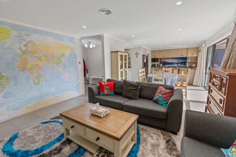 Photo of property in 6 Magnolia Crescent, Tawhero, Whanganui, 4501