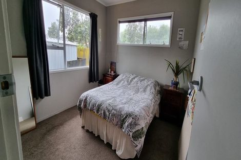 Photo of property in 17 Barbados Drive, Unsworth Heights, Auckland, 0632