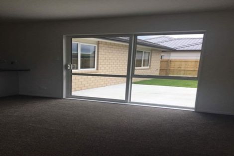 Photo of property in 35 Okawa Avenue, Papakura, 2110