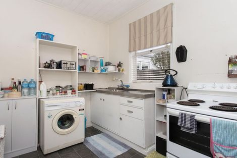 Photo of property in 94a Selwyn Street, Somerfield, Christchurch, 8024