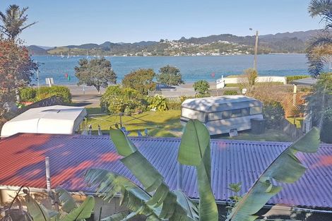 Photo of property in 8 The Esplanade, Tairua, 3508