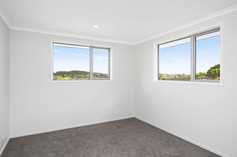 Photo of property in 2 Valley Heights Lane, Pukekohe, 2120