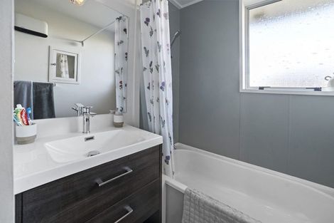 Photo of property in 1/649 Main North Road, Belfast, Christchurch, 8051