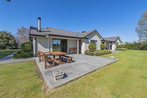 Photo of property in 122 East Street, Rotherham, 7379