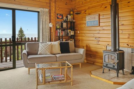 Photo of property in 8 Buxton Place, Gore Bay, Cheviot, 7383