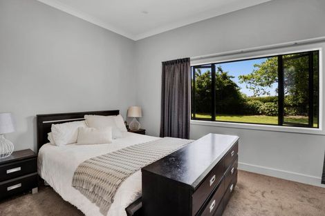 Photo of property in 300 Awai Road, Tarurutangi, New Plymouth, 4372