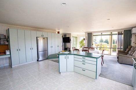 Photo of property in 15 Walton Place, Ngatea, 3503