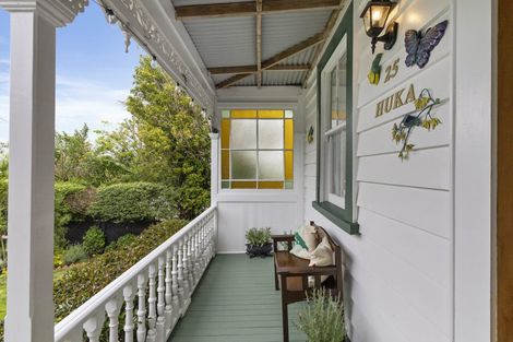 Photo of property in 25 Huka Road, Birkenhead, Auckland, 0626