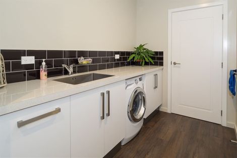 Photo of property in 17 Whiteoak Grove, Tinwald, Ashburton, 7700