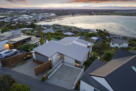 Photo of property in 12 Marama Crescent, Mount Pleasant, Christchurch, 8081