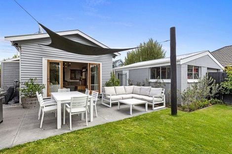 Photo of property in 32 Windermere Road, Papanui, Christchurch, 8053