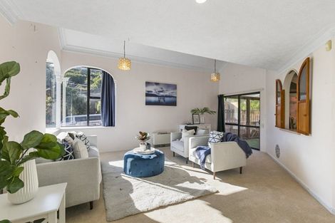 Photo of property in 69 Woodhouse Avenue, Karori, Wellington, 6012