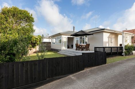 Photo of property in 1018a Papamoa Beach Road, Papamoa Beach, Papamoa, 3118