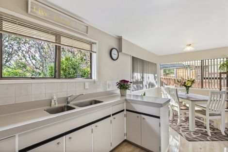 Photo of property in 11/9 Evans Road, Glen Eden, Auckland, 0602