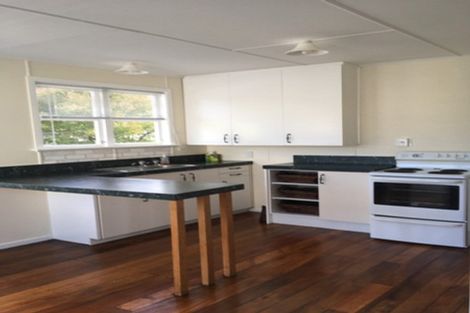 Photo of property in 86 Brandon Street, Featherston, 5710