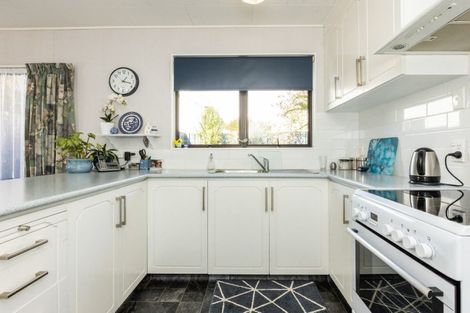 Photo of property in 1/53 Te Mata Road, Havelock North, 4130