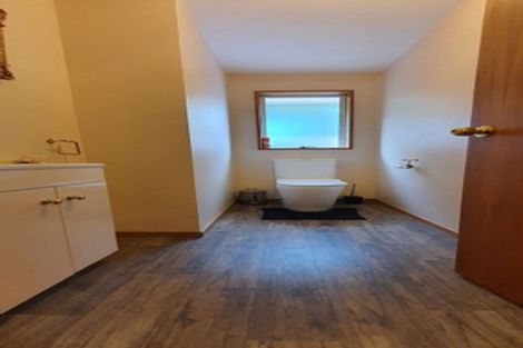 Photo of property in 42d Merrin Street, Avonhead, Christchurch, 8042