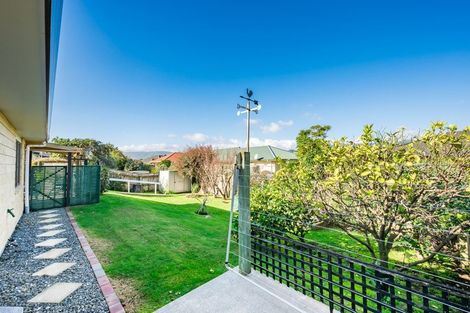 Photo of property in 27 San Priamo Place, Paraparaumu Beach, Paraparaumu, 5032
