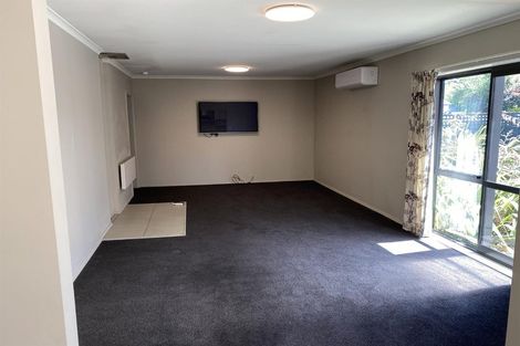 Photo of property in 12 Auburn Avenue, Upper Riccarton, Christchurch, 8041