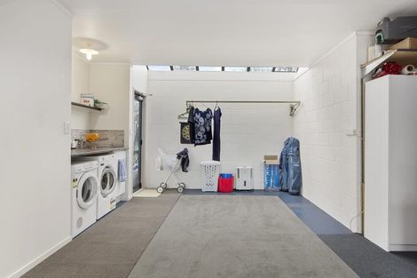 Photo of property in 36 Downing Place, Welcome Bay, Tauranga, 3112