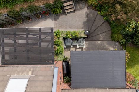 Photo of property in 2 Emerald Lane, Cashmere, Christchurch, 8022