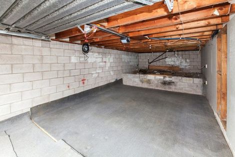 Photo of property in 2/25a Mount Albert Road, Mount Albert, Auckland, 1025