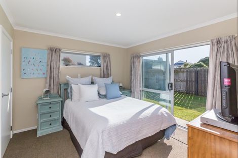 Photo of property in 21 Rua Avenue, Waitarere Beach, Levin, 5510