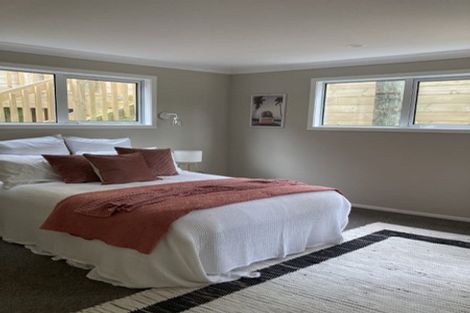 Photo of property in 156 Paremata Road, Paremata, Porirua, 5024