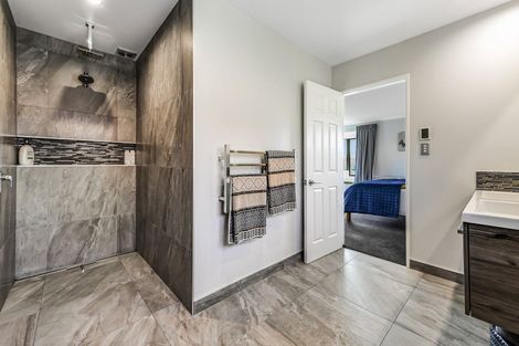 Photo of property in 34 Greenfield Drive, Western Heights, Hamilton, 3200