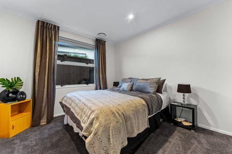 Photo of property in 15 Taikura Avenue, Red Beach, 0932