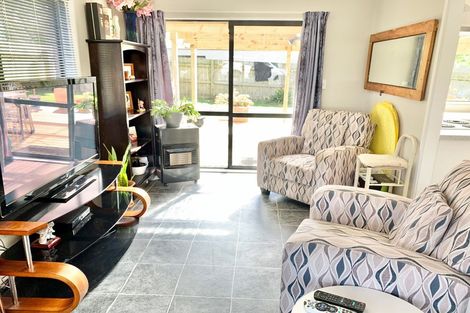 Photo of property in 2d Palomino Drive, Henderson, Auckland, 0612