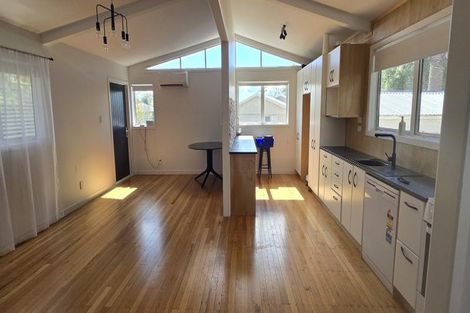 Photo of property in 21 Patts Avenue, Glendene, Auckland, 0602