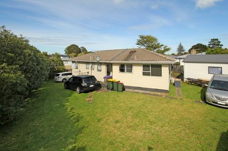 Photo of property in 32 Addington Avenue, Manurewa, Auckland, 2102