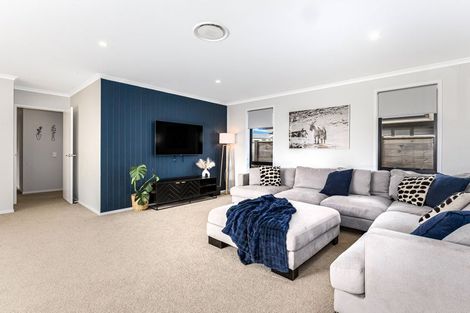 Photo of property in 27 Topsail Way, Whitby, Porirua, 5024