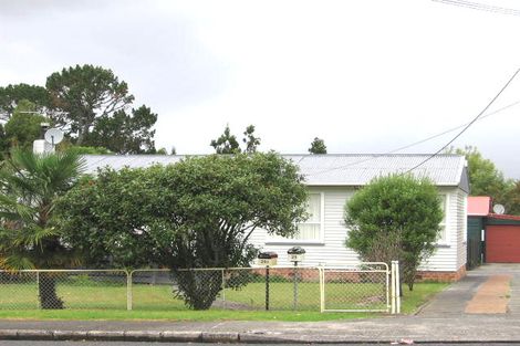 Photo of property in 1/29 Tirimoana Road, Te Atatu South, Auckland, 0602