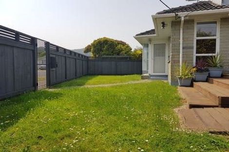Photo of property in 20 Holyoake Crescent, Avalon, Lower Hutt, 5011