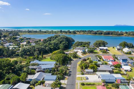 Photo of property in 56 Roretana Drive, Athenree, Katikati, 3177