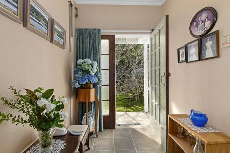 Photo of property in 62 Norton Park Avenue, Fairfield, Lower Hutt, 5011