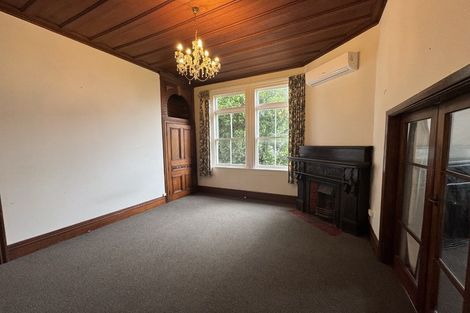 Photo of property in 37 Te Wharepouri Street, Berhampore, Wellington, 6023