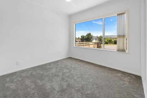 Photo of property in 355 Pakuranga Road, Pakuranga Heights, Auckland, 2010