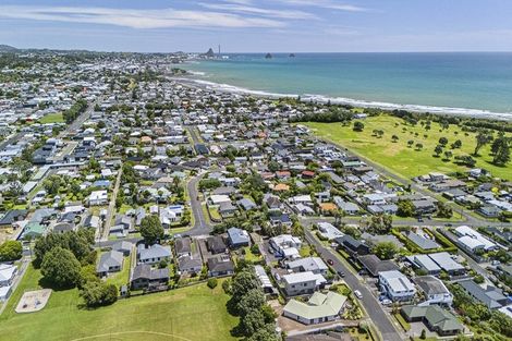 Photo of property in 8 Chatswood Grove, Fitzroy, New Plymouth, 4312