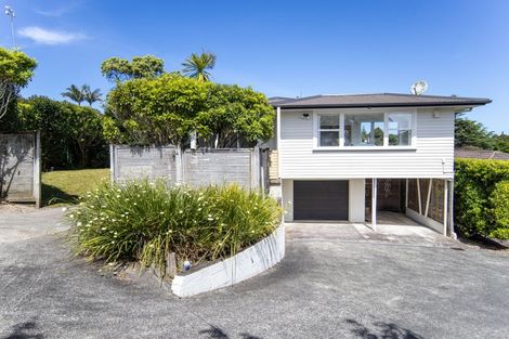 Photo of property in 20 Waione Avenue, Te Atatu Peninsula, Auckland, 0610